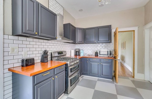 Eustis House | 2-Unit Bundle in Eustis: Walk to Ferran Park!