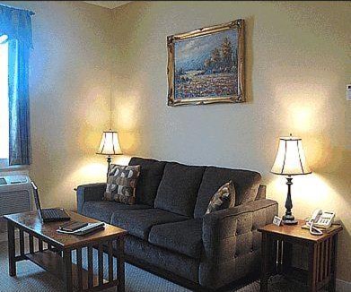Northeast Harbor Bed & Breakfast | Colonels Suites