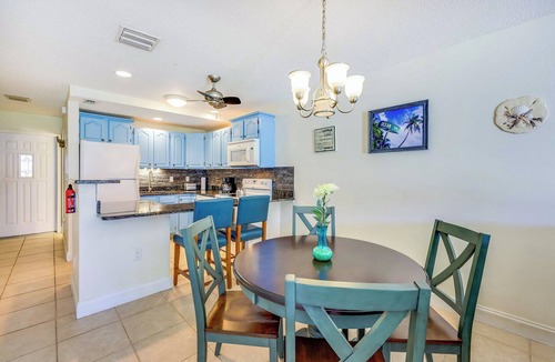 Ormond-by-the-Sea Condo | Oceanfront Ormond Beach Condo: Patio, Pool Access!