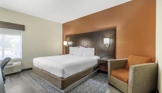 Best Western Plus Lee's Summit Hotel & Suites