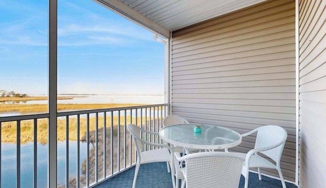 Panoramic bayfront escape, near Bethany Beach, pool & amenities