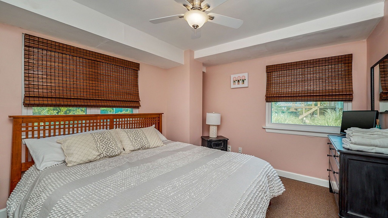 Photo of Bedroom in Sandbridge