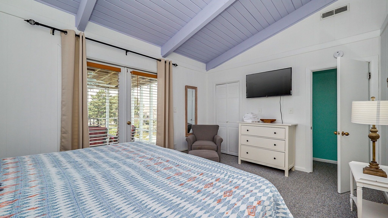 Photo of Bedroom in Sandbridge