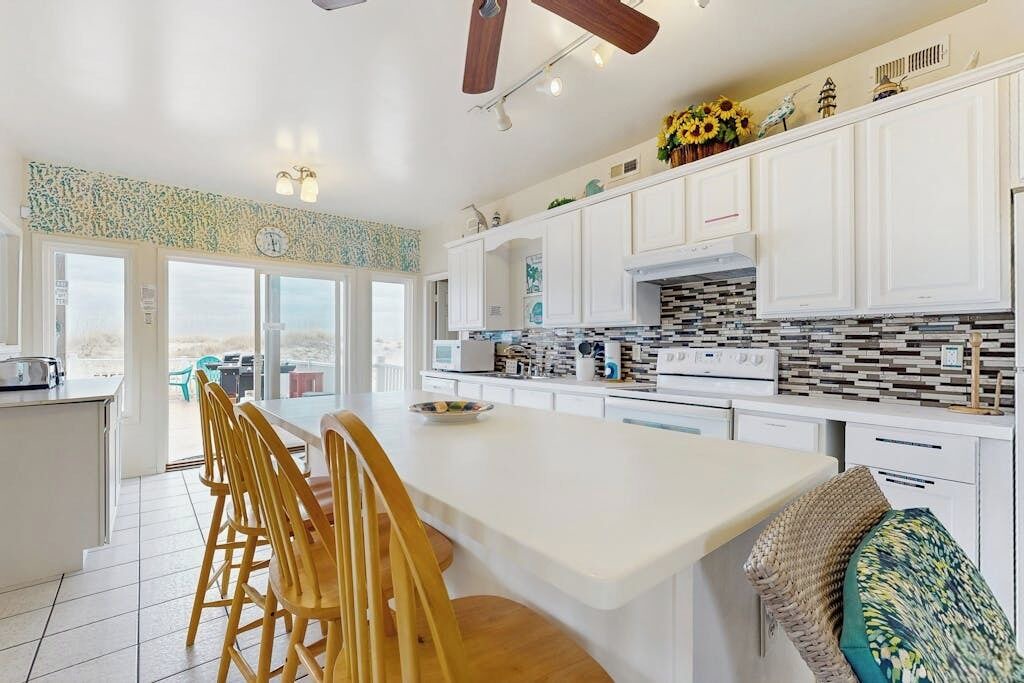 Photo of Kitchen in Sandbridge