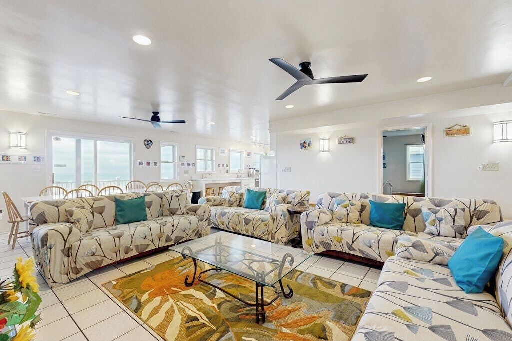 Photo of Livingroom in Sandbridge