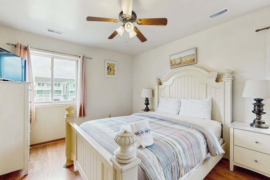 Photo of Bedroom in Sandbridge