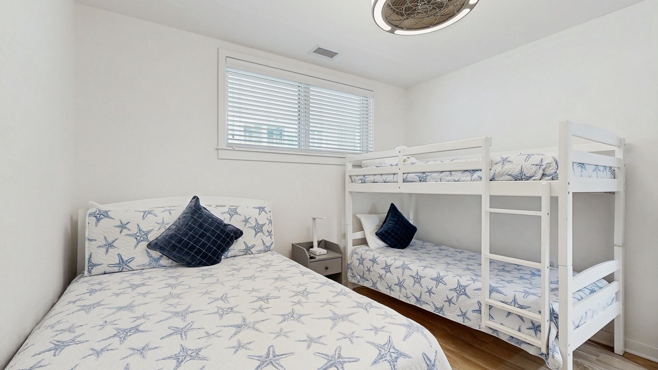 Photo of Bedroom in Sandbridge