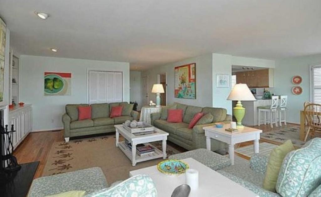 Photo of Livingroom in Northeast Virginia Beach
