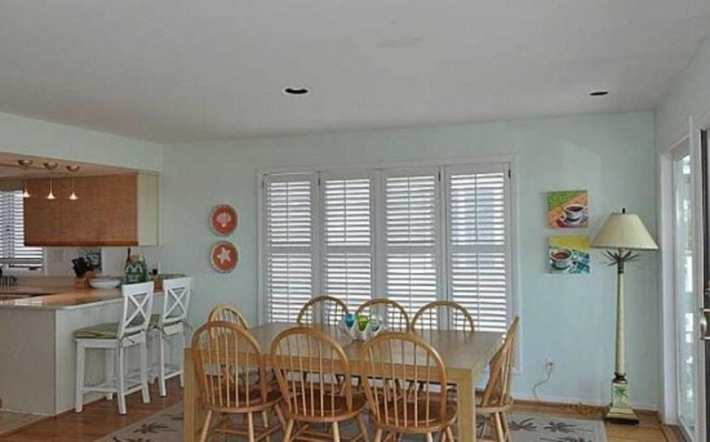 Photo of Livingroom in Northeast Virginia Beach