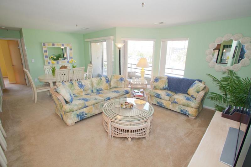 Photo of Livingroom in Northeast Virginia Beach