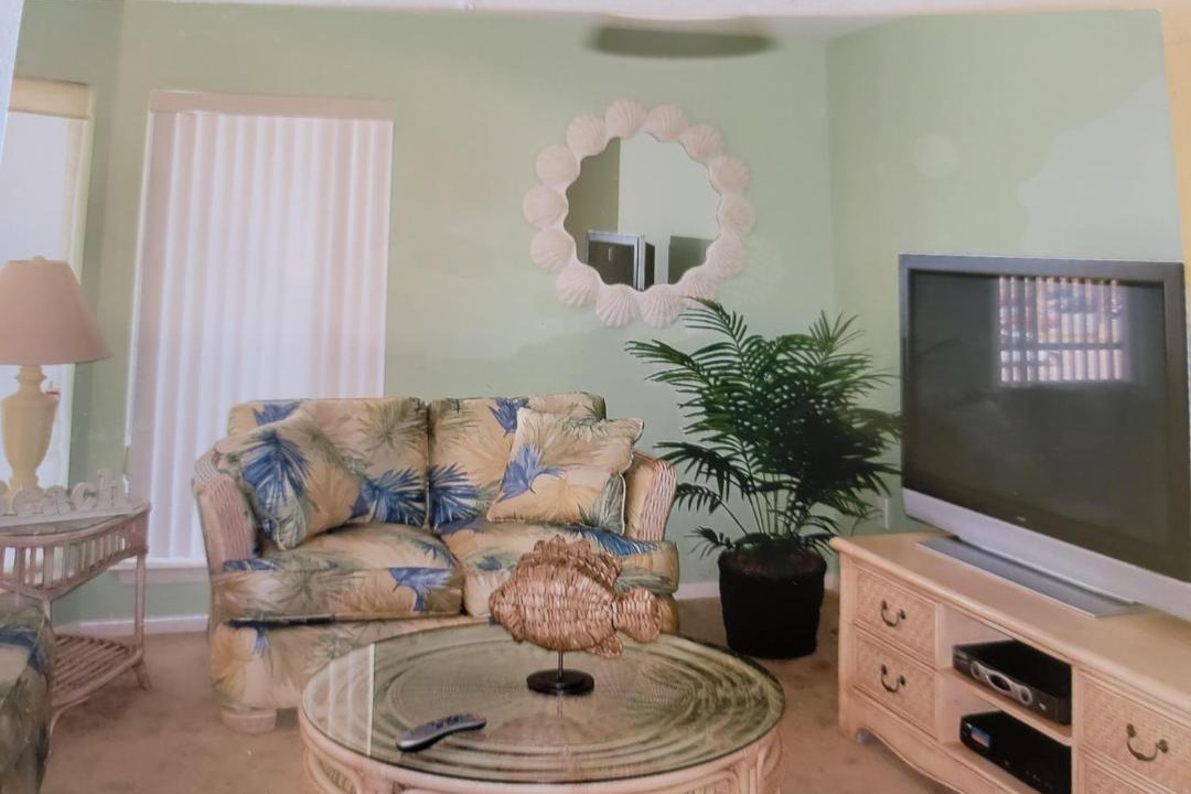 Photo of Livingroom in Northeast Virginia Beach