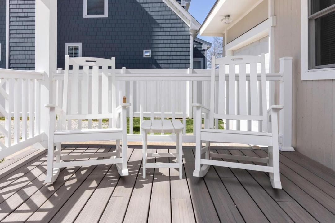 Photo of Patio Balcony in Northeast Virginia Beach